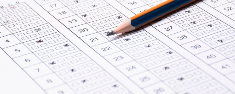 Examen acreditado para iniciar con el proceso de graduación y titulación en UNID